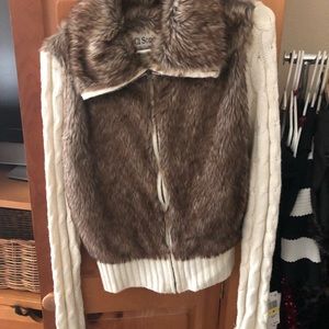 Ci Sona sweater with fur size S